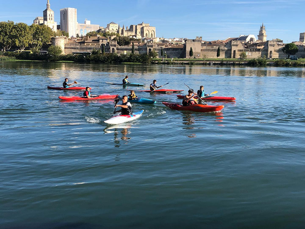 Activité canoë kayak à Avignon