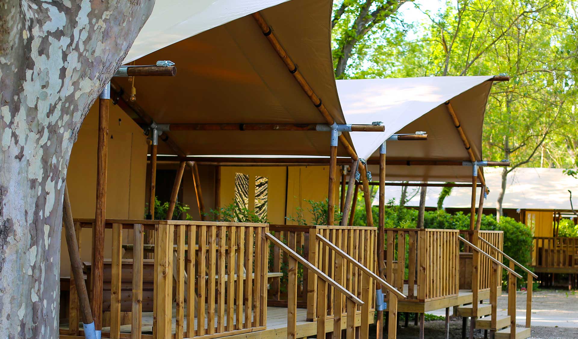 Hébergements insolites Avignon camping deux étoiles