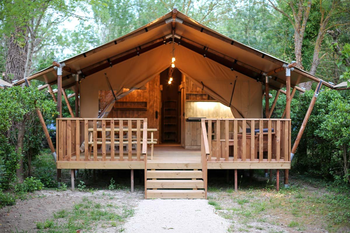 Tente Lodge 2-4 pers. – 27m2