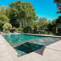 camping-avignon-avec-piscine-3
